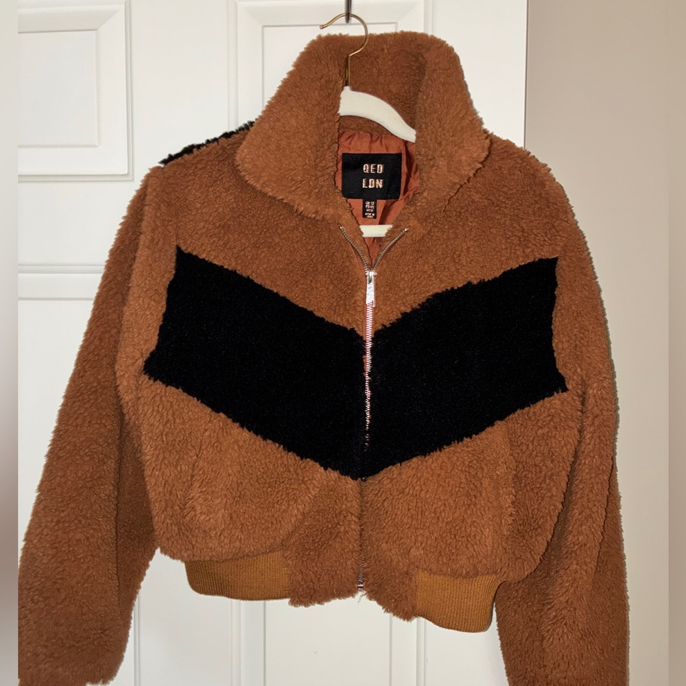 QED LONDON Crop Teddy Jacket